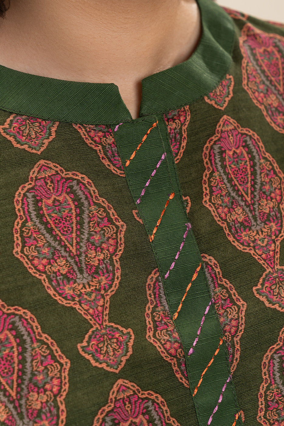 3 PIECE EMBROIDERED SLUB KHADDAR SUIT-BASIL VERVE (UNSTITCHED)