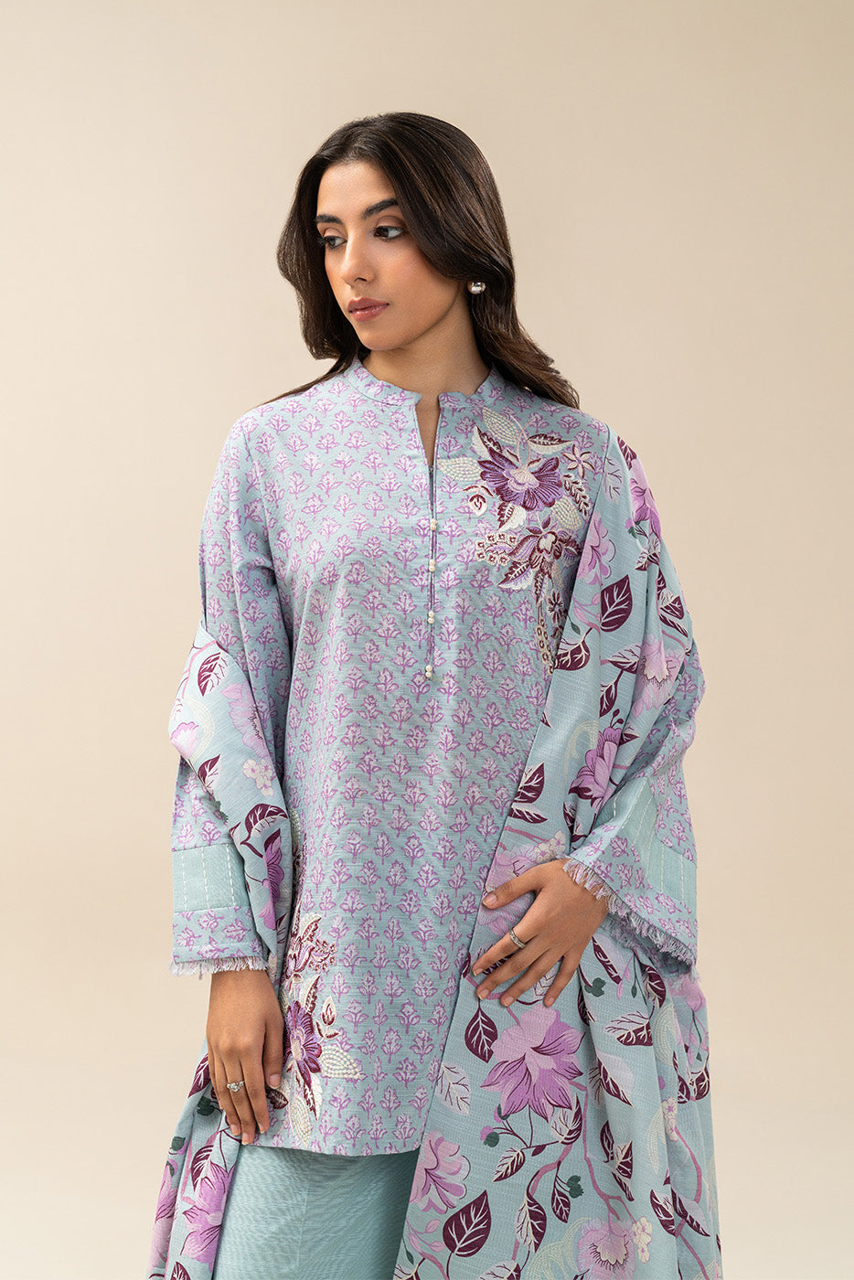 3 PIECE EMBROIDERED SLUB KHADDAR SUIT-ICY LILAC (UNSTITCHED)