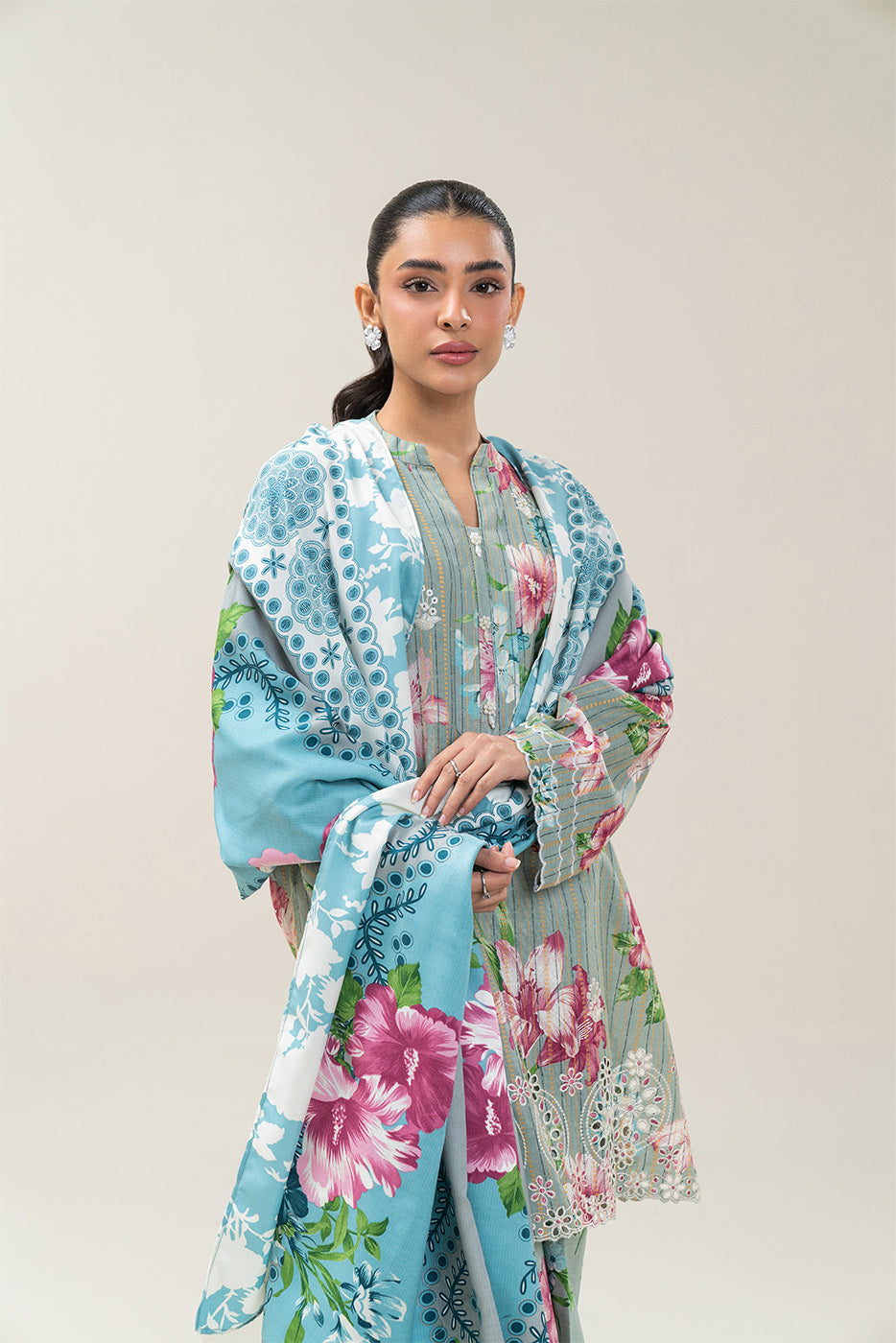 3 PIECE EMBROIDERED KHADDI JQ SUIT-SMOKEY GREEN