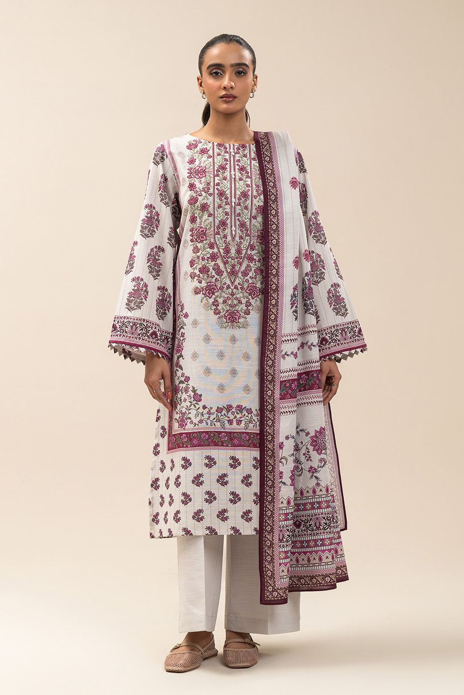 3 PIECE EMBROIDERED SLUB KHADDAR SUIT-PEARL MIST (UNSTITCHED)