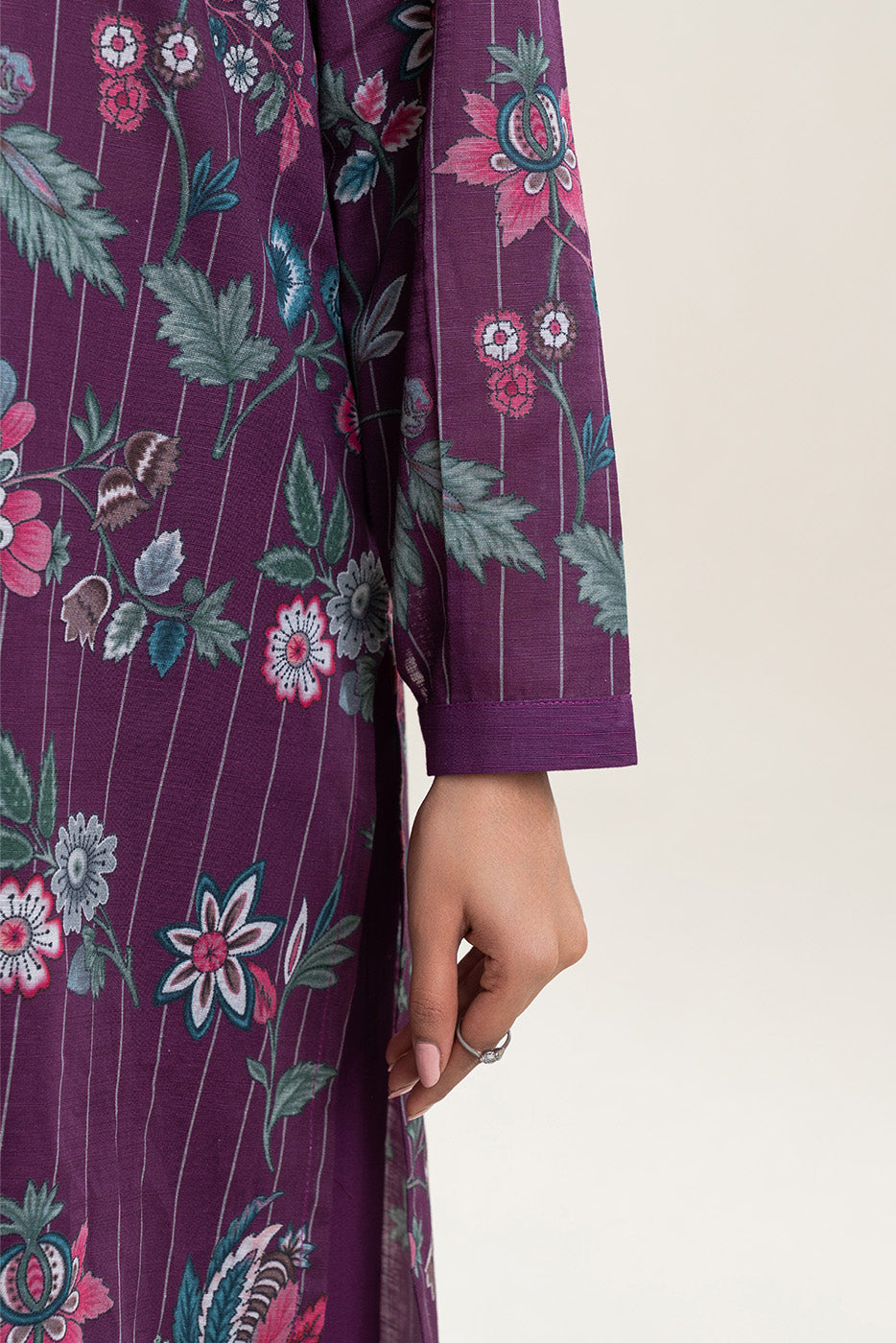 3 PIECE PRINTED SLUB KHADDAR SUIT-AMETHYST BLOOM (UNSTITCHED)