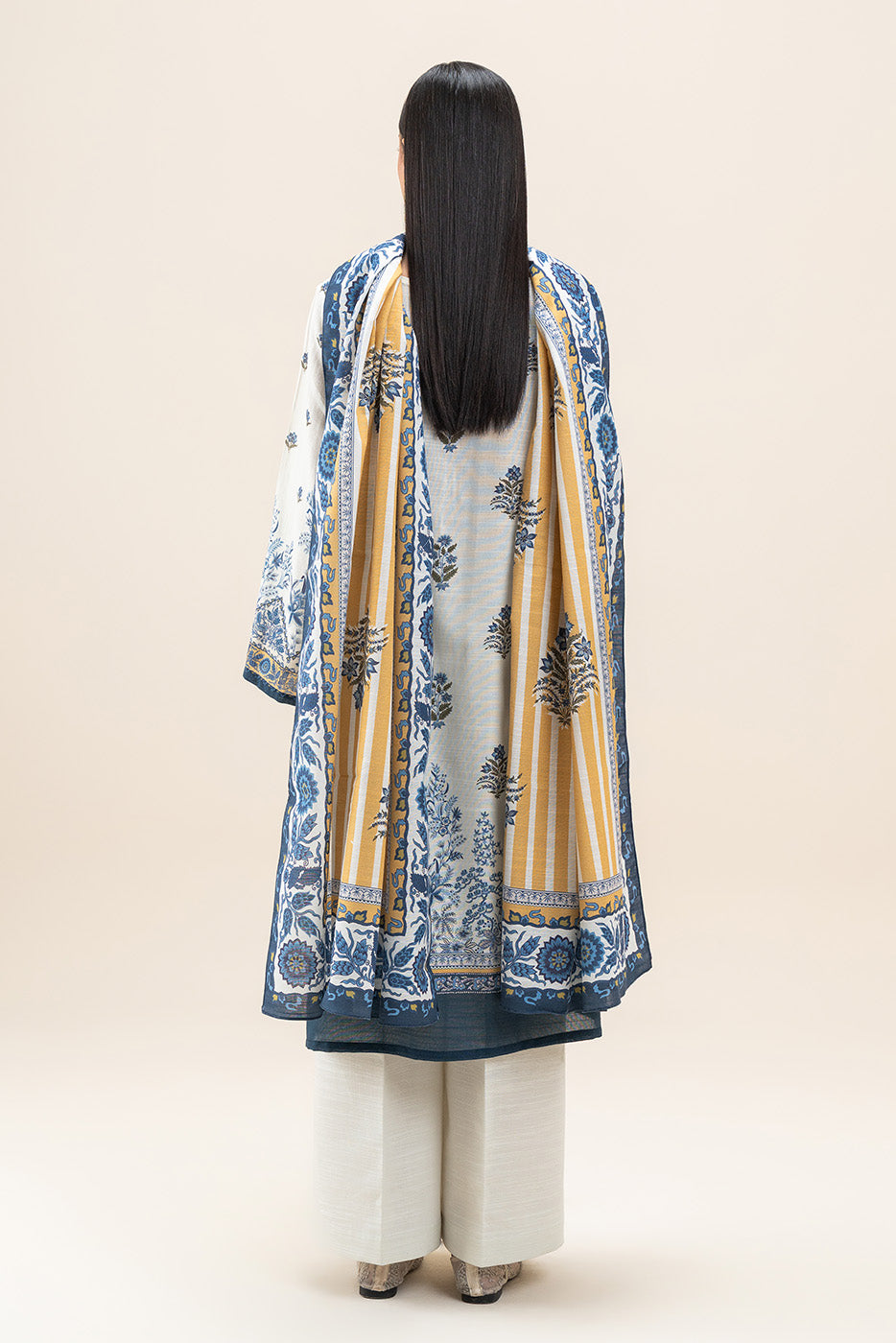 3 PIECE PRINTED SLUB KHADDAR SUIT-WHISPER WHITE