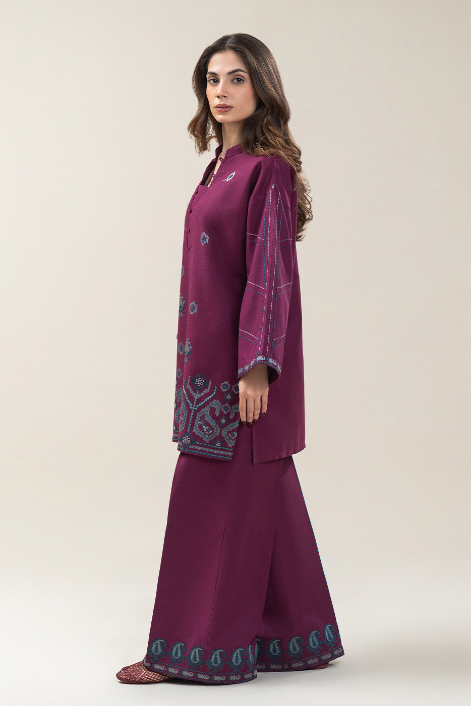 2 PIECE EMBROIDERED SLUB KHADDAR SUIT-MAGENTA ROSE (UNSTITCHED)