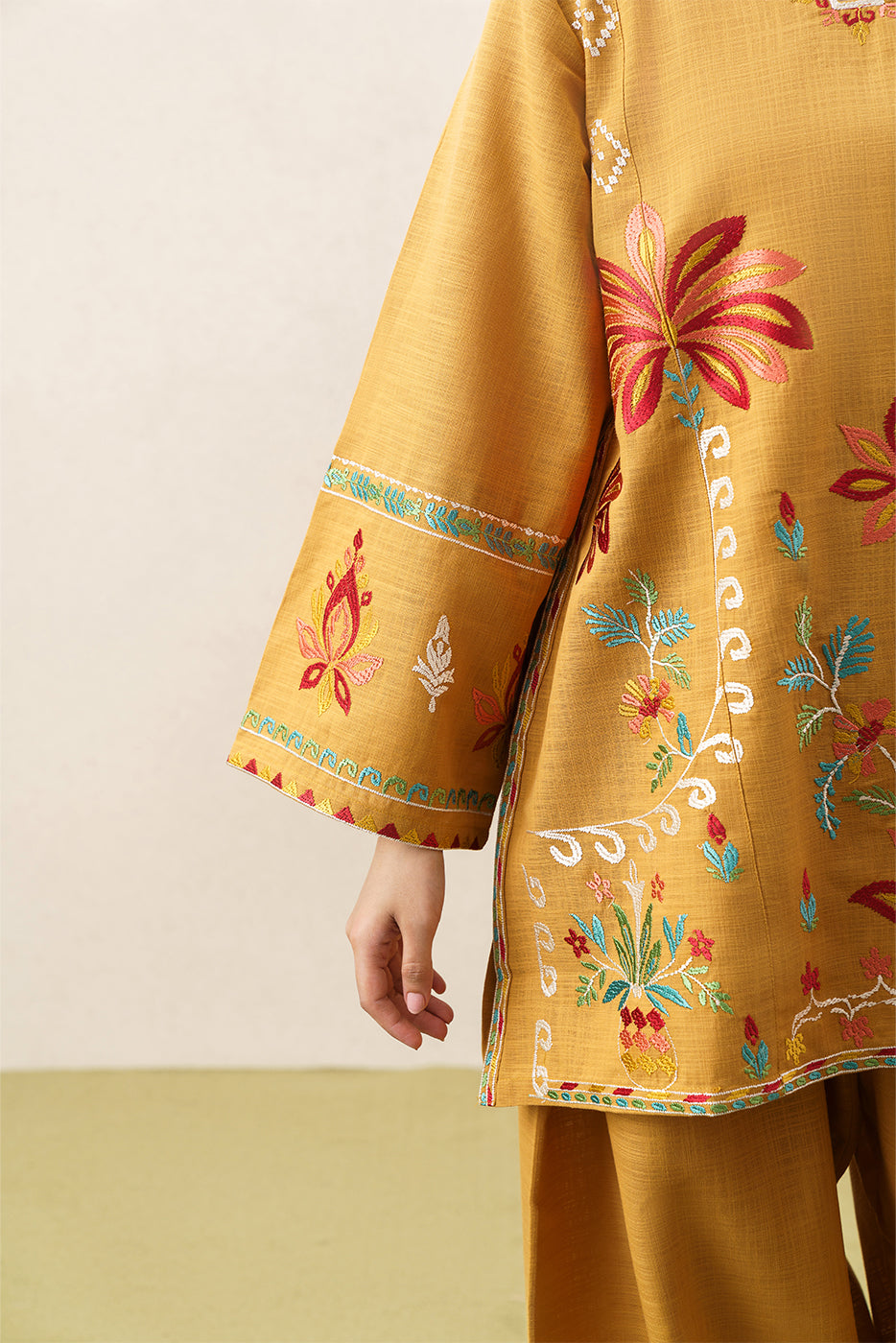 2 PIECE EMBROIDERED TWO WAY SLUB SUIT (PRET)