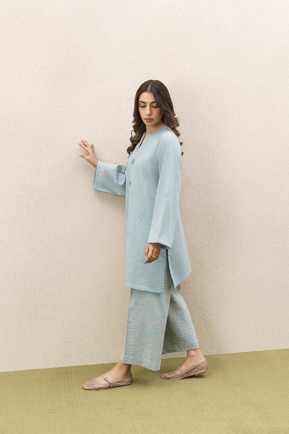 2 PIECE EMBROIDERED TWO WAY SLUB SUIT (PRET)