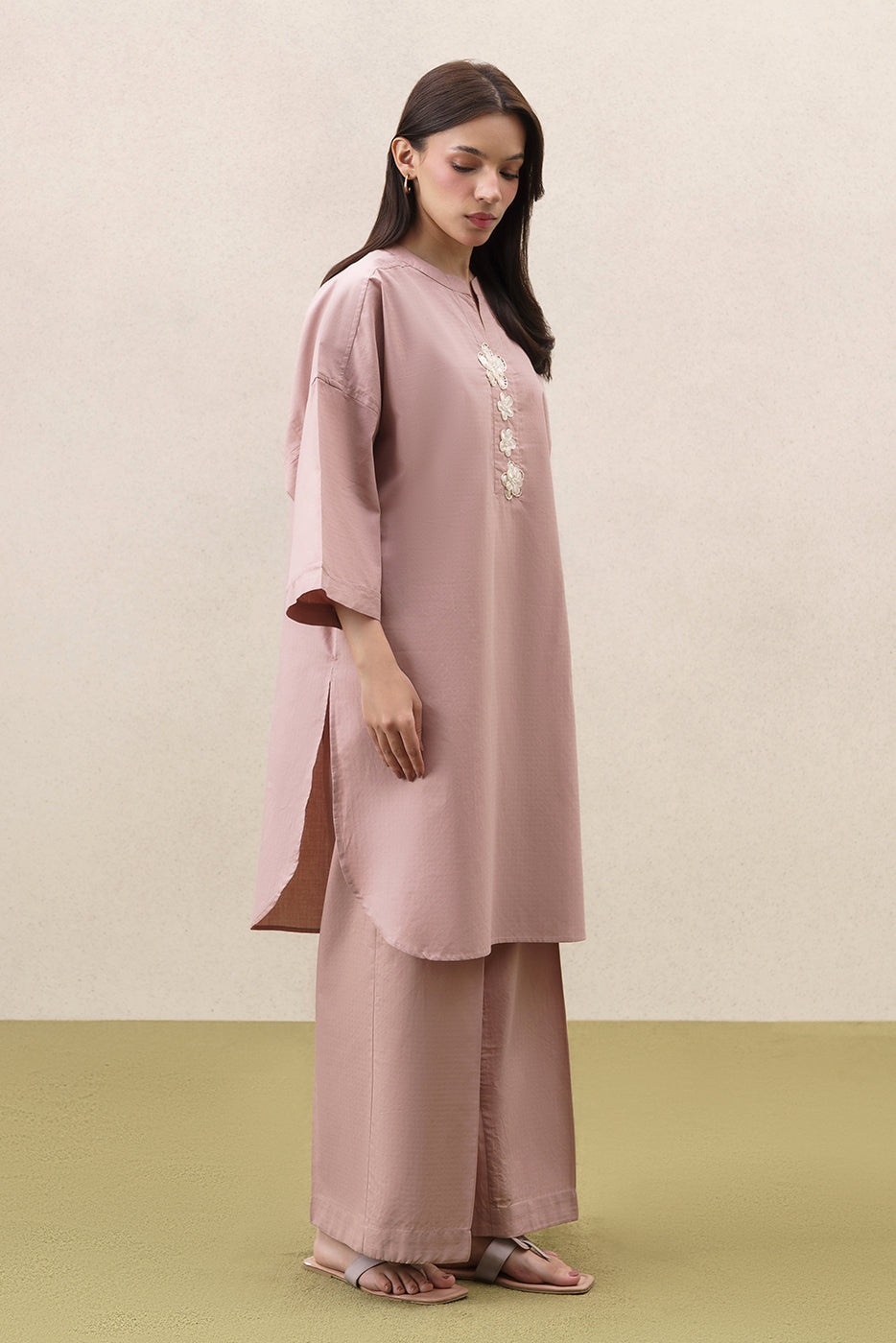 2 PIECE SOLID YARN DYED DOBBY SUIT (PRET)