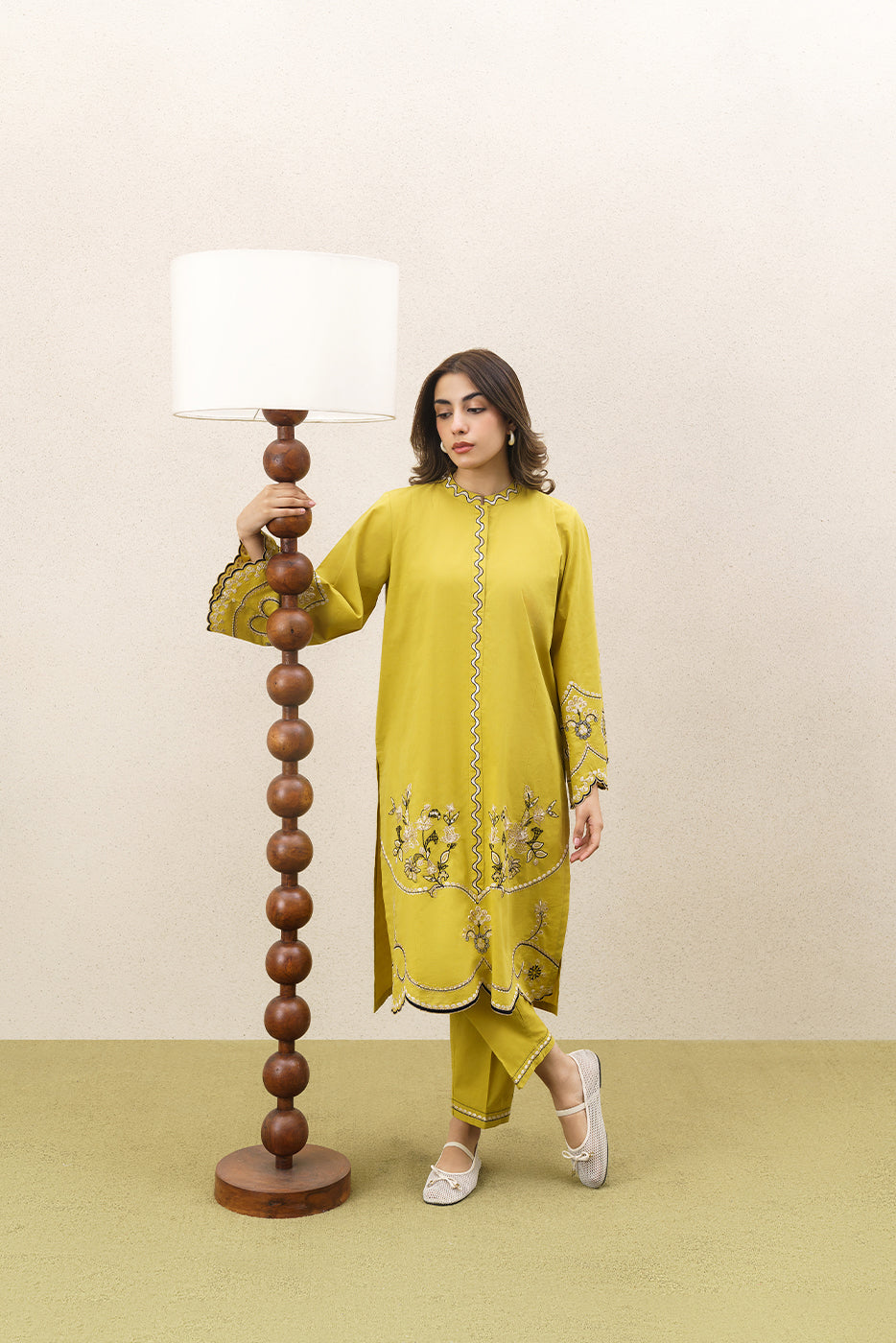 2 PIECE EMBROIDERED DOBBY SUIT (PRET)