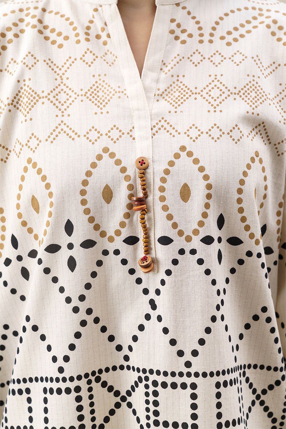 2 PIECE EMBROIDERED DOBBY SUIT (PRET)