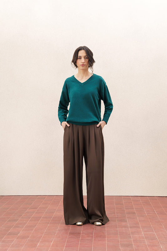 RELAXED FIT V NECK SWEATER