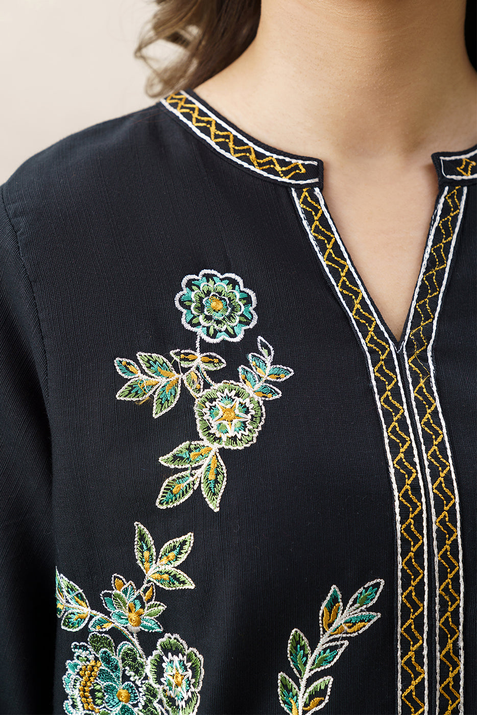 2 PIECE EMBROIDERED SLUB KHADDAR SUIT (PRET)