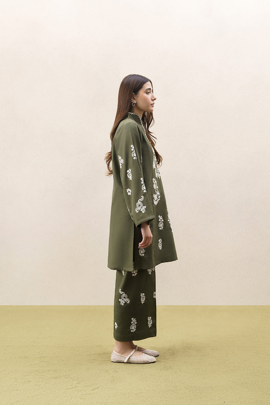 2 PIECE EMBROIDERED SLUB KHADDAR SUIT (PRET)