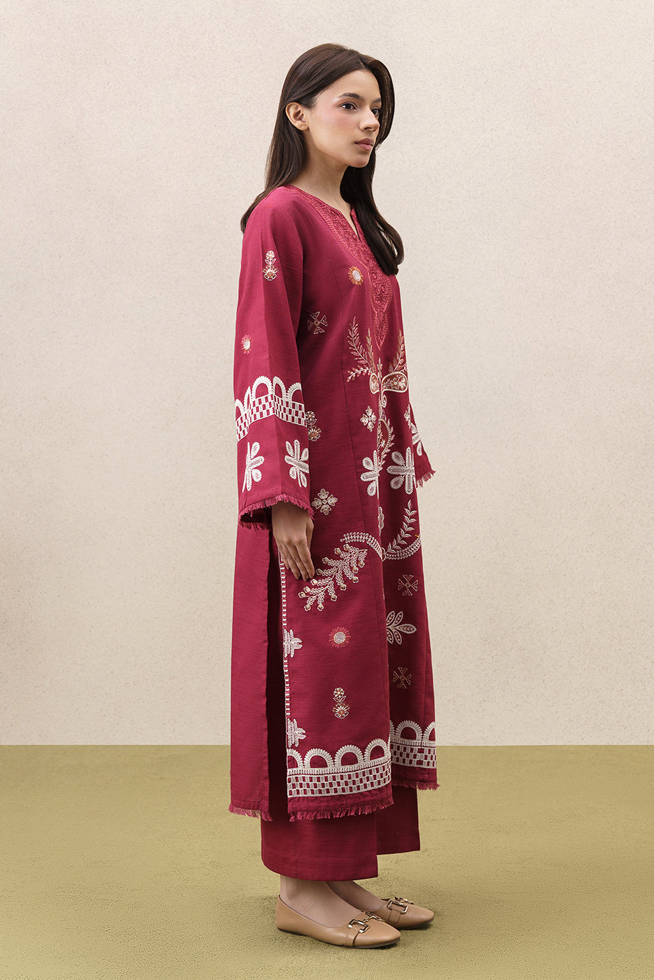 2 PIECE EMBROIDERED SLUB KHADDAR SUIT (PRET)