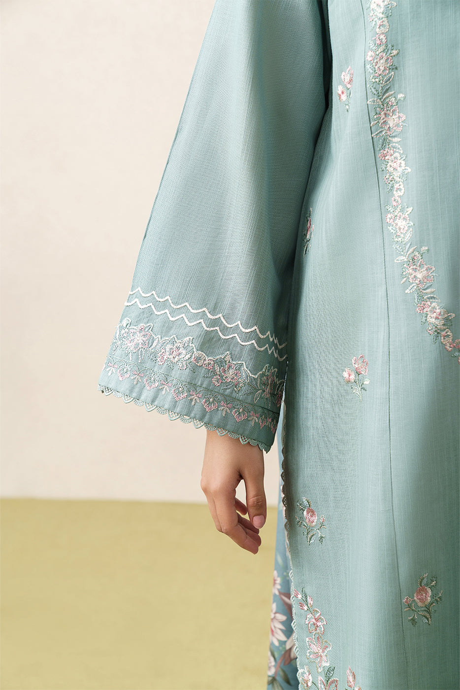 3 PIECE EMBROIDERED SLUB KHADDAR SUIT WITH SHAWL-MINTED MAJESTY (UNSTITCHED)