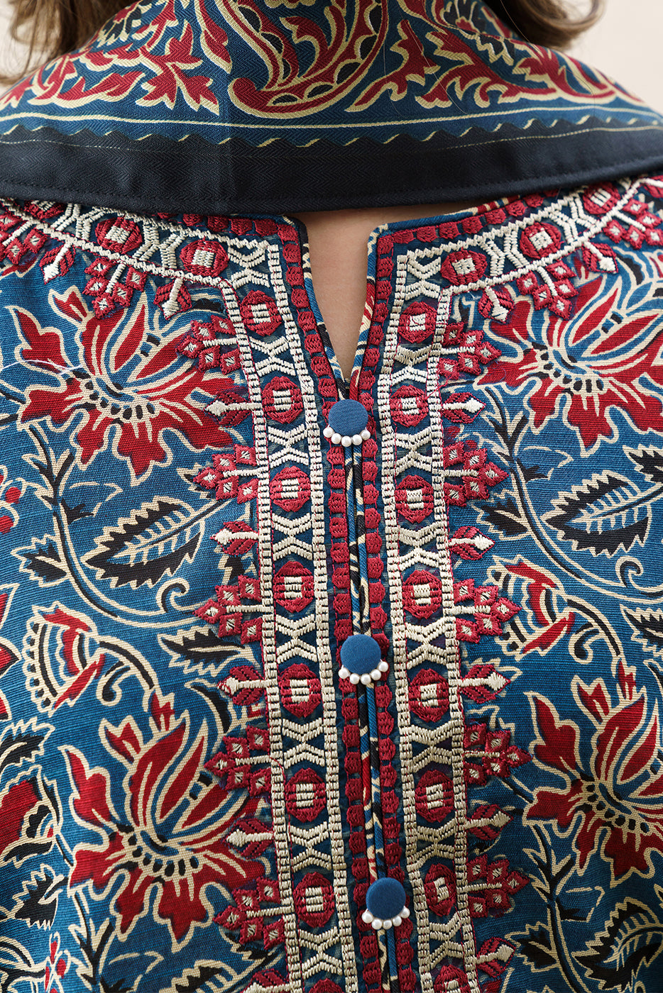 3 PIECE EMBROIDERED KHADDAR SUIT WITH SHAWL-BLOOMING MEADOW (UNSTITCHED)