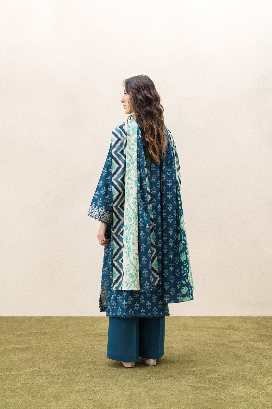 3 PIECE EMBROIDERED KHADDAR SUIT-CHIVRON BLUE (UNSTITCHED)