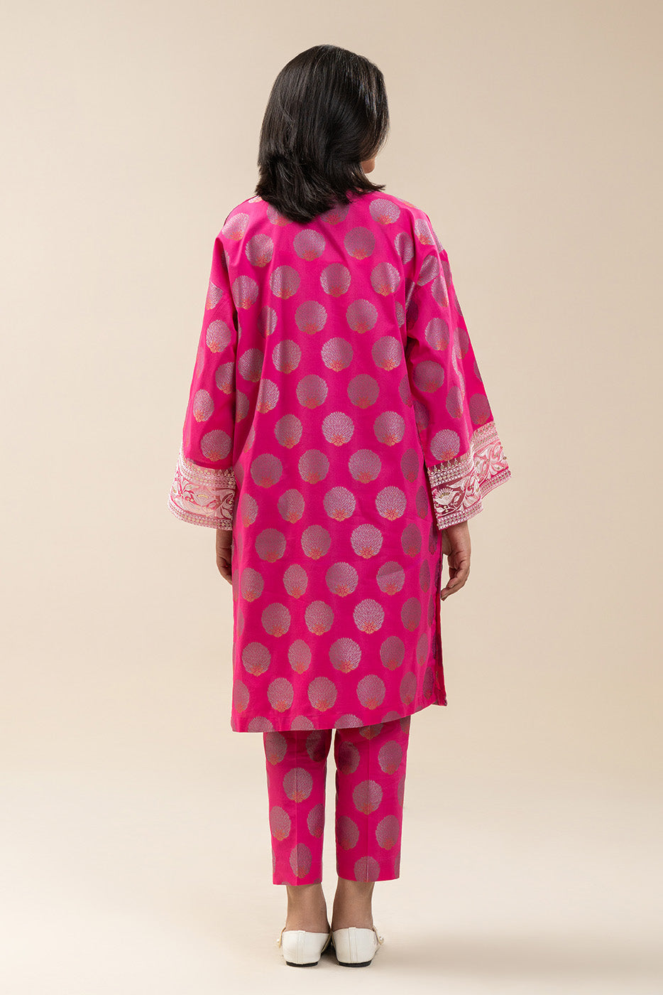 2 PIECE EMBROIDERED JACQUARD SUIT (PRET)