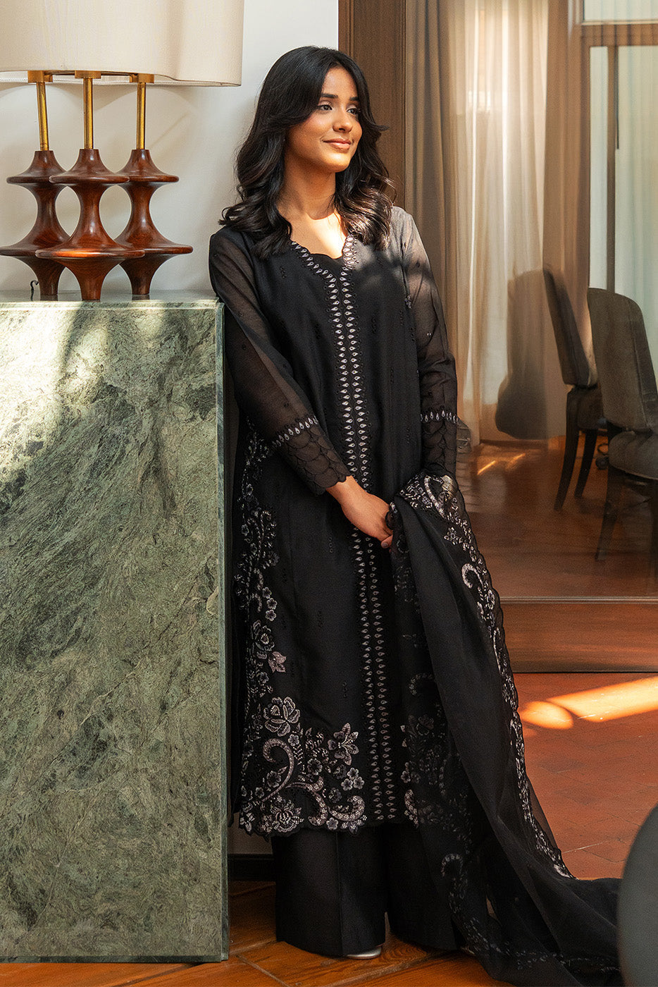 3 PIECE EMBROIDERED PAPER COTTON SUIT (LUXURY PRET)