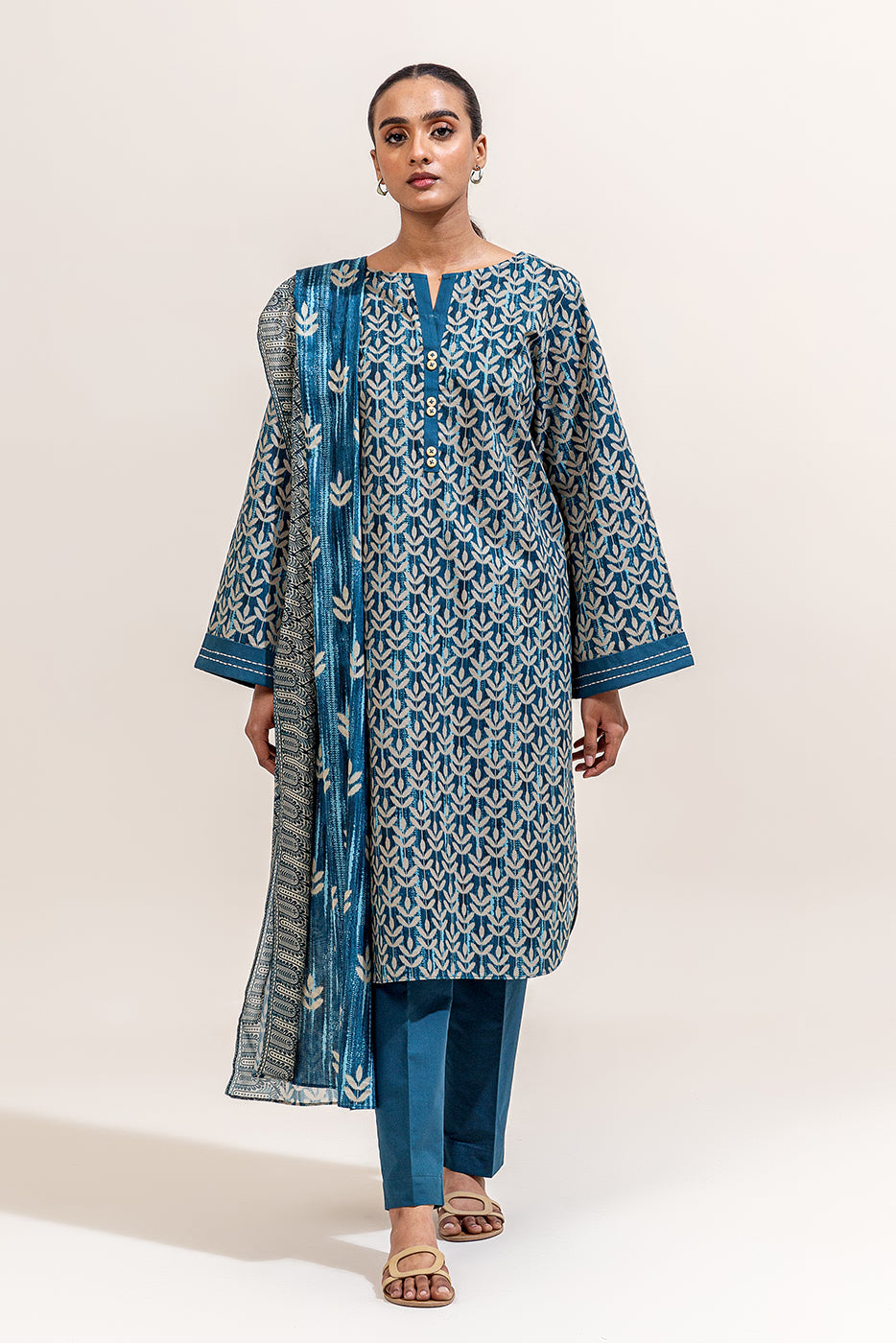 2 PIECE PRINTED LAWN SUIT-MIDNIGHT FROST (UNSTITCHED)