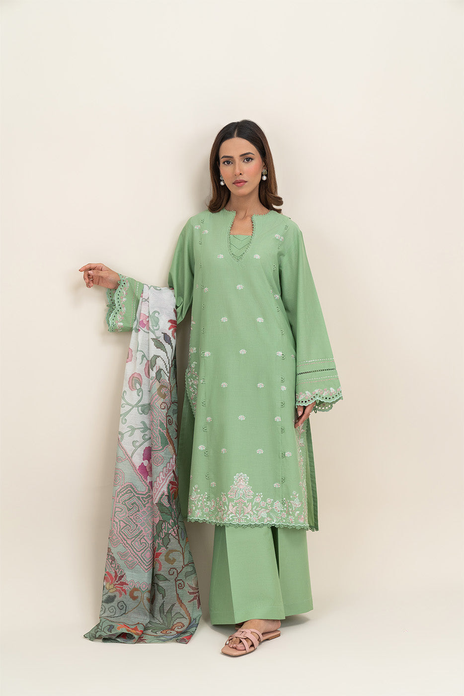 3 PIECE EMBROIDERED LAWN SUIT-FERN BLOOM (UNSTITCHED)