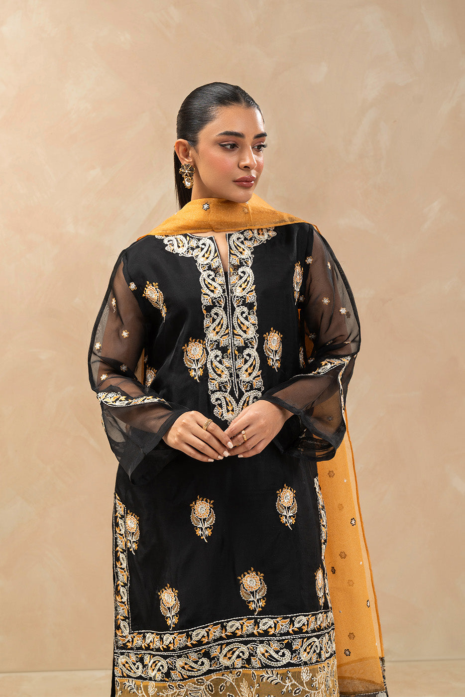 3 PIECE EMBROIDERED ORGANZA SUIT (LUXURY-PRET)