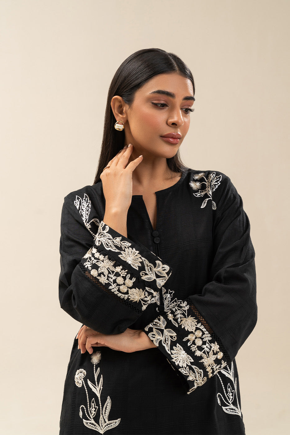 EMBROIDERED DOBBY SHIRT (PRET)