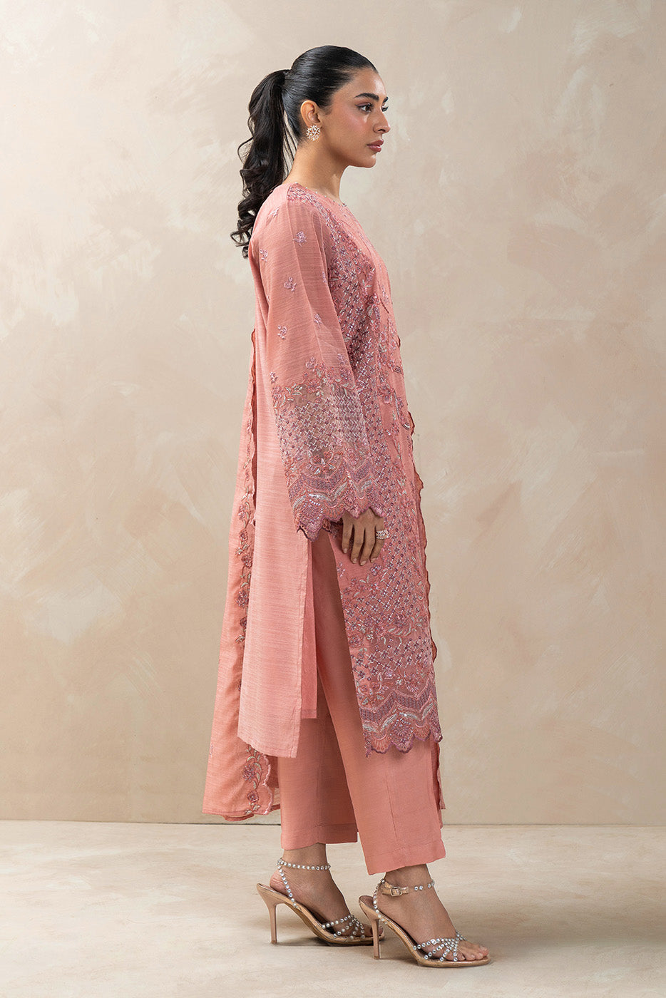 3 PIECE EMBROIDERED MONARK SUIT (LUXURY-PRET)