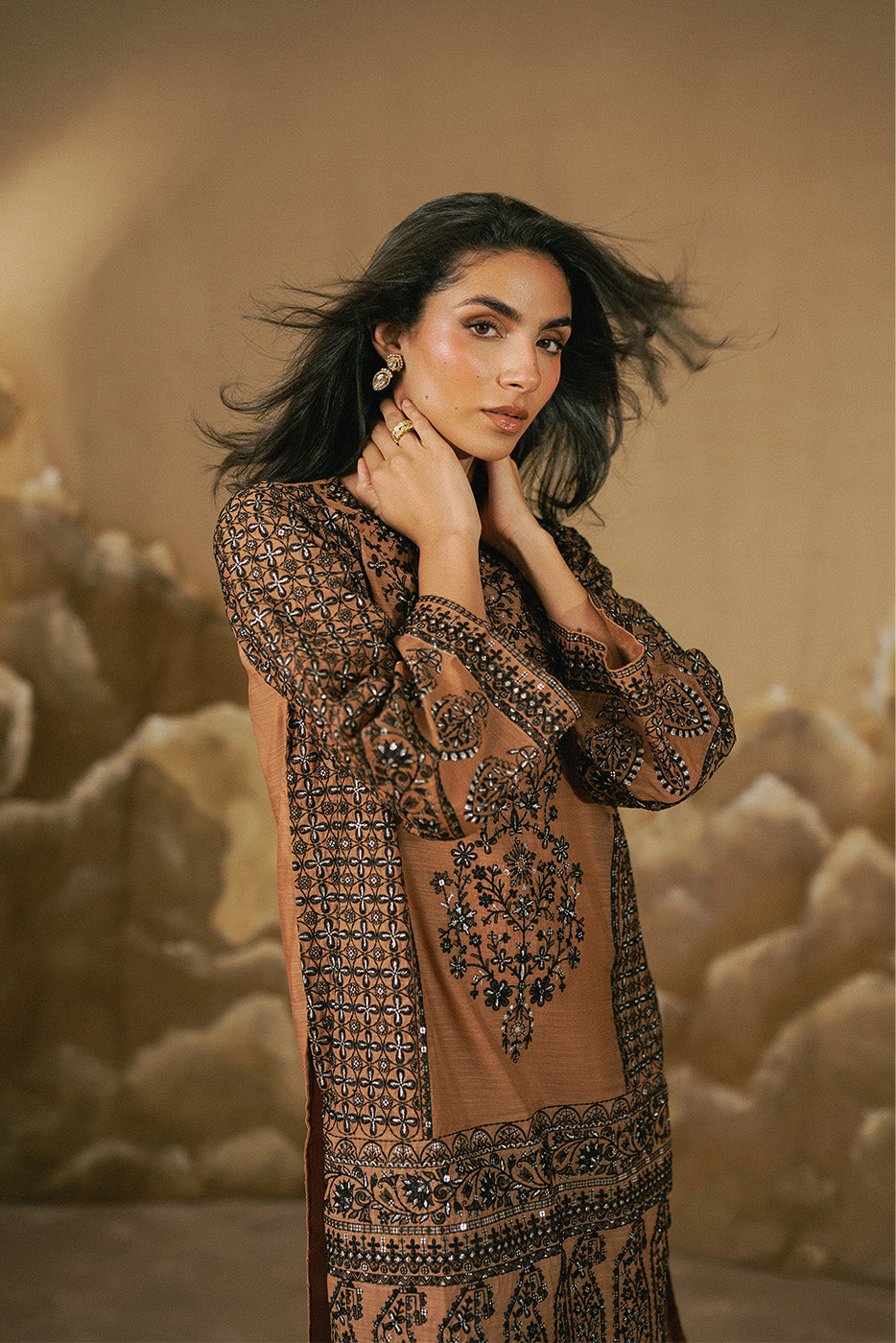 2 PIECE EMBROIDERED MONARK SUIT (LUXURY-PRET)