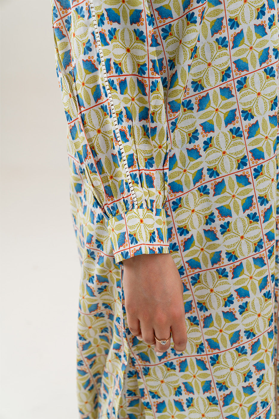 2 PIECE PRINTED LAWN SUIT (PRET)