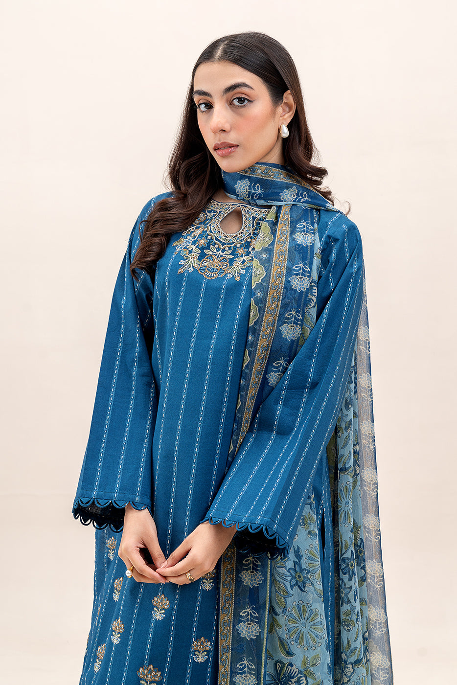 2 PIECE EMBROIDERED LAWN SUIT-AEGEAN BLUE (UNSTITCHED)