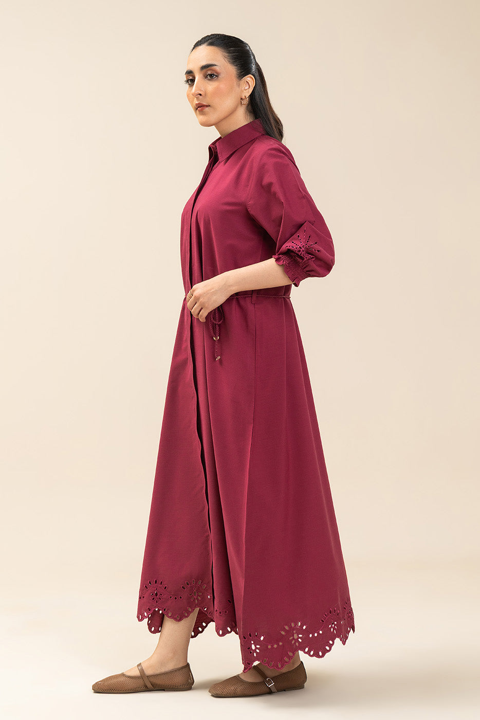 EMBROIDERED YARN DYED DRESS (FLOW)
