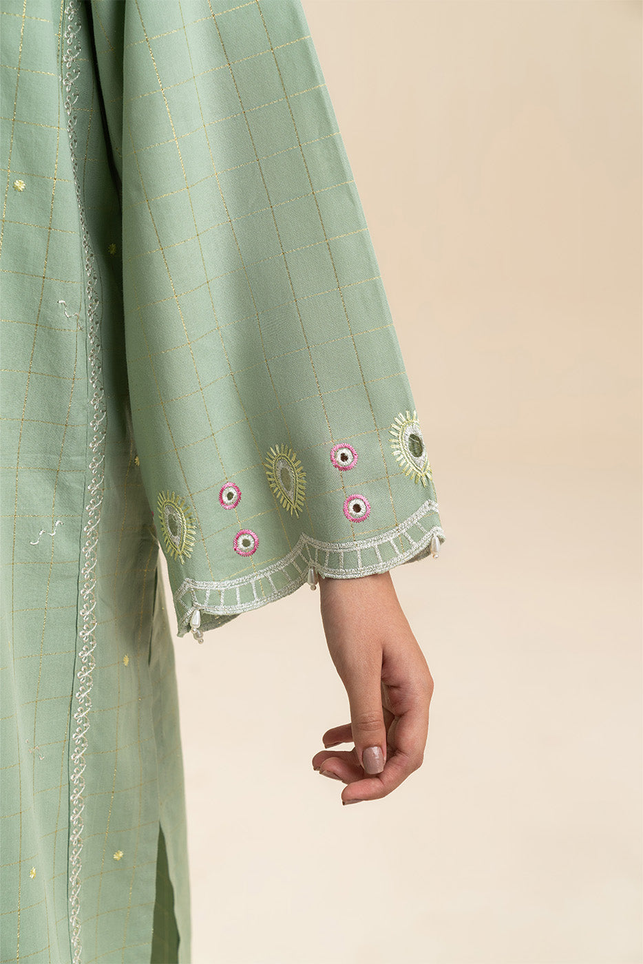 2 PIECE EMBROIDERED YARN DYED LUREX SUIT (PRET)