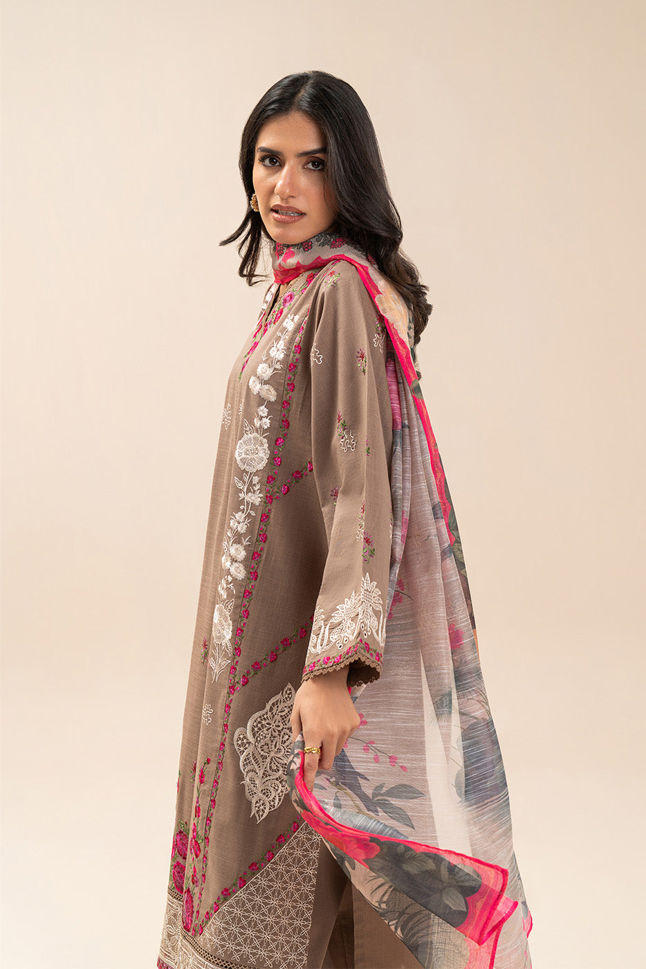 3 PIECE EMBROIDERED TWO WAY SLUB SUIT (PRET)