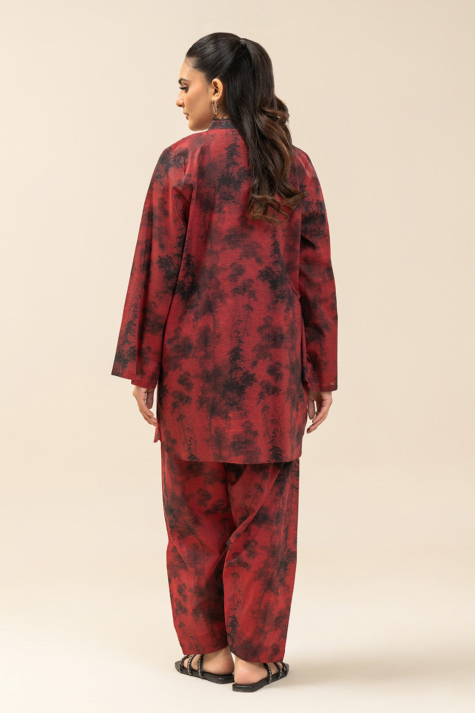 2 PIECE PRINTED LAWN SUIT (PRET)