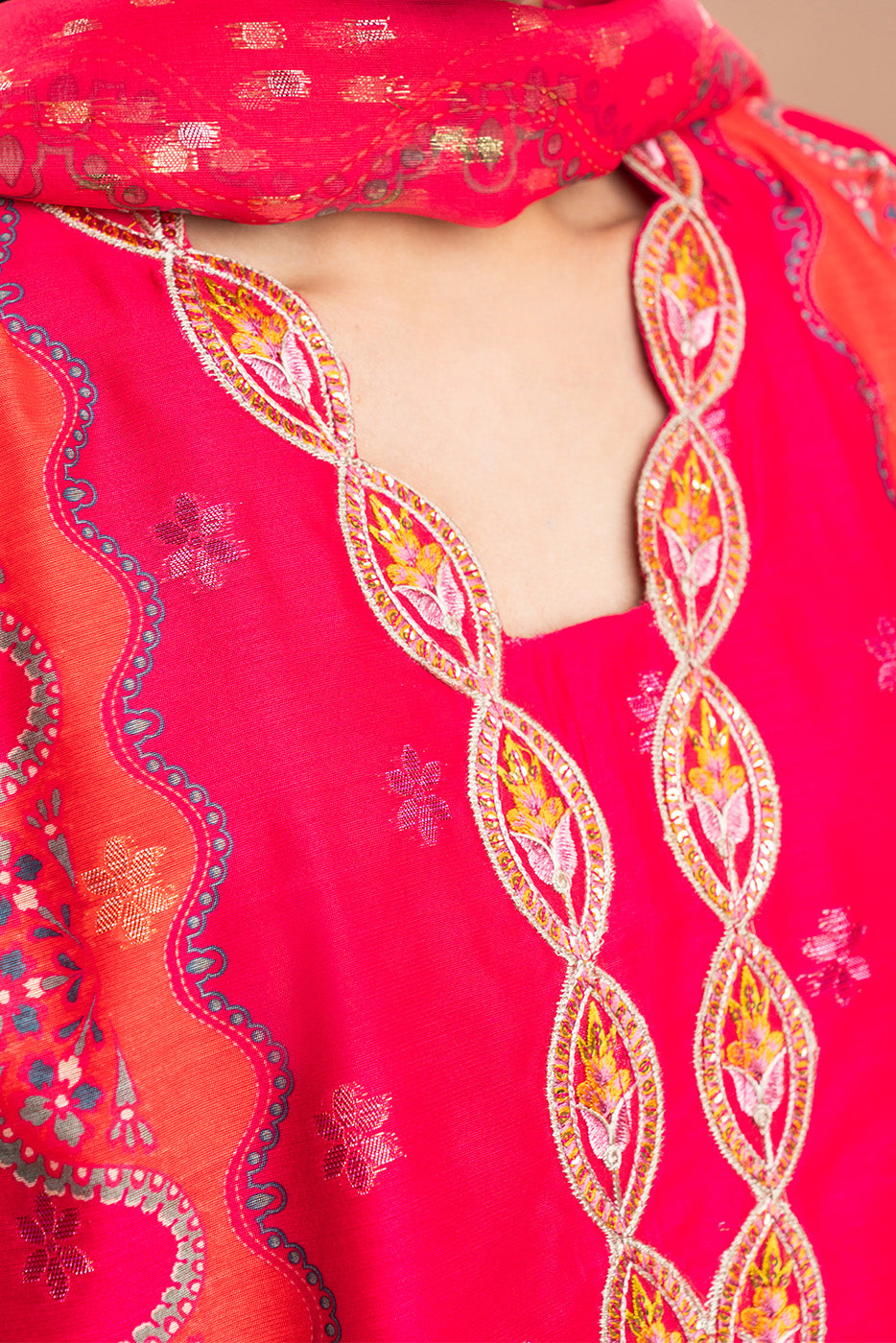 3 PIECE EMBROIDERED ZARI JACQUARD SUIT (LUXURY PRET)