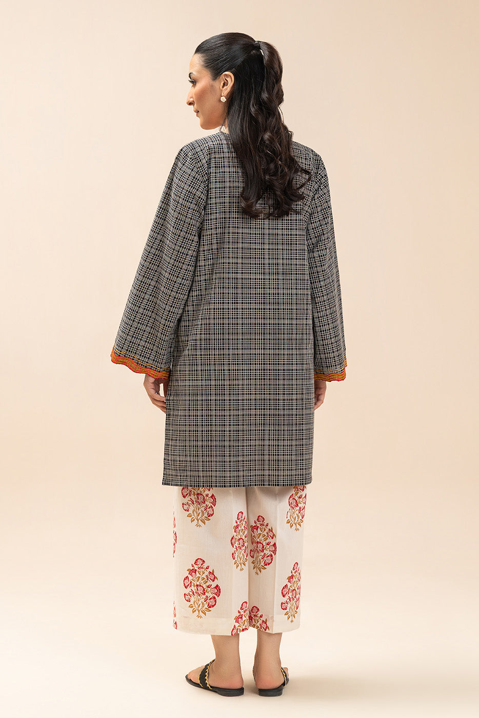 2 PIECE EMBROIDERED DORIA SUIT (PRET)