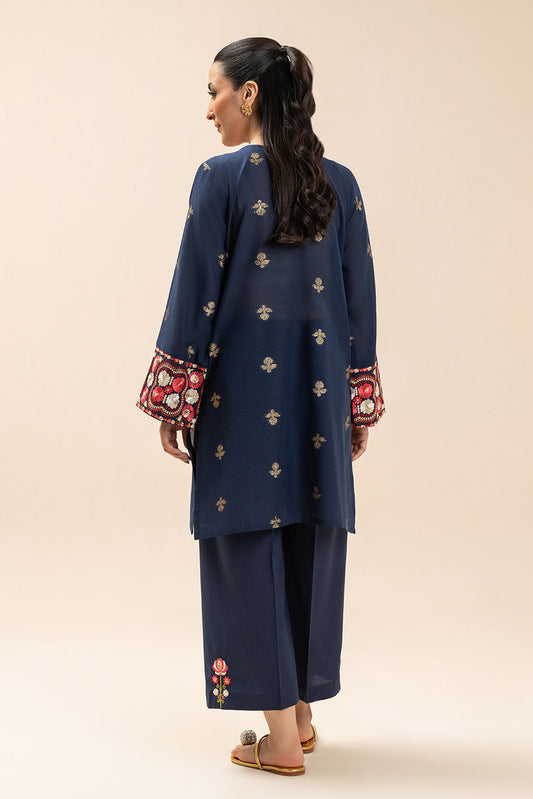 2 PIECE EMBROIDERED LUREX JACQUARD SUIT (PRET)