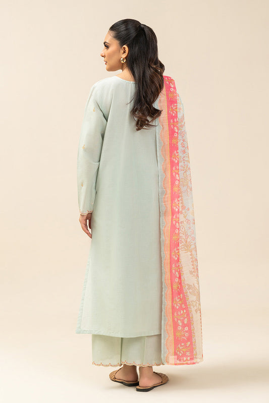 3 PIECE EMBROIDERED TEXTURED LAWN SUIT (PRET)