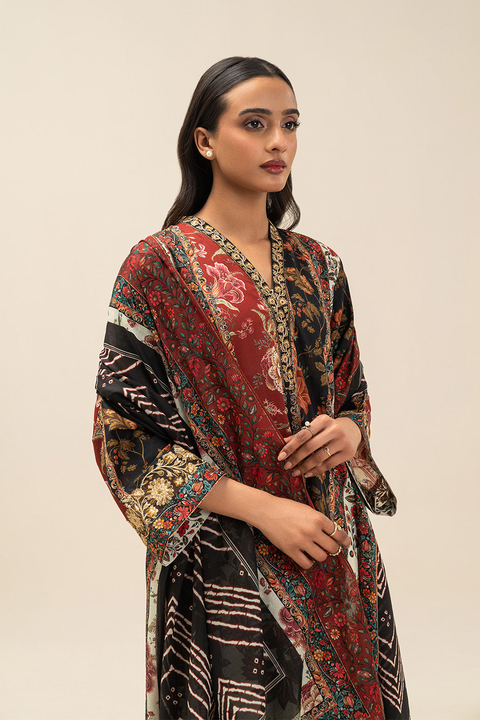 3 PIECE EMBROIDERED LAWN SUIT-NEW HERITAGE (UNSTITCHED)