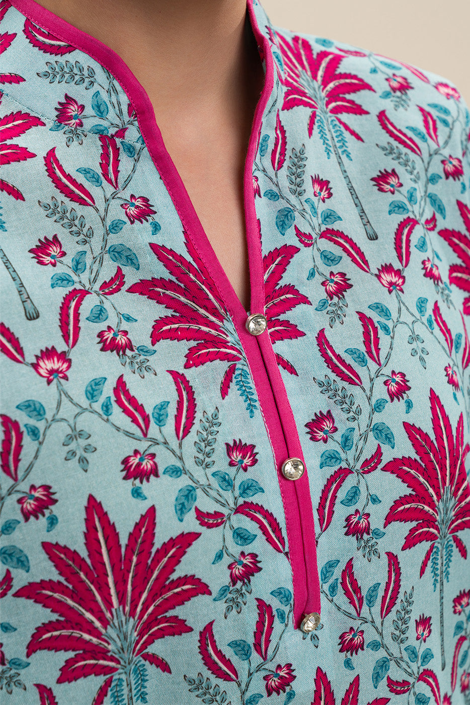 2 PIECE PRINTED KHADDAR SUIT (PRET)