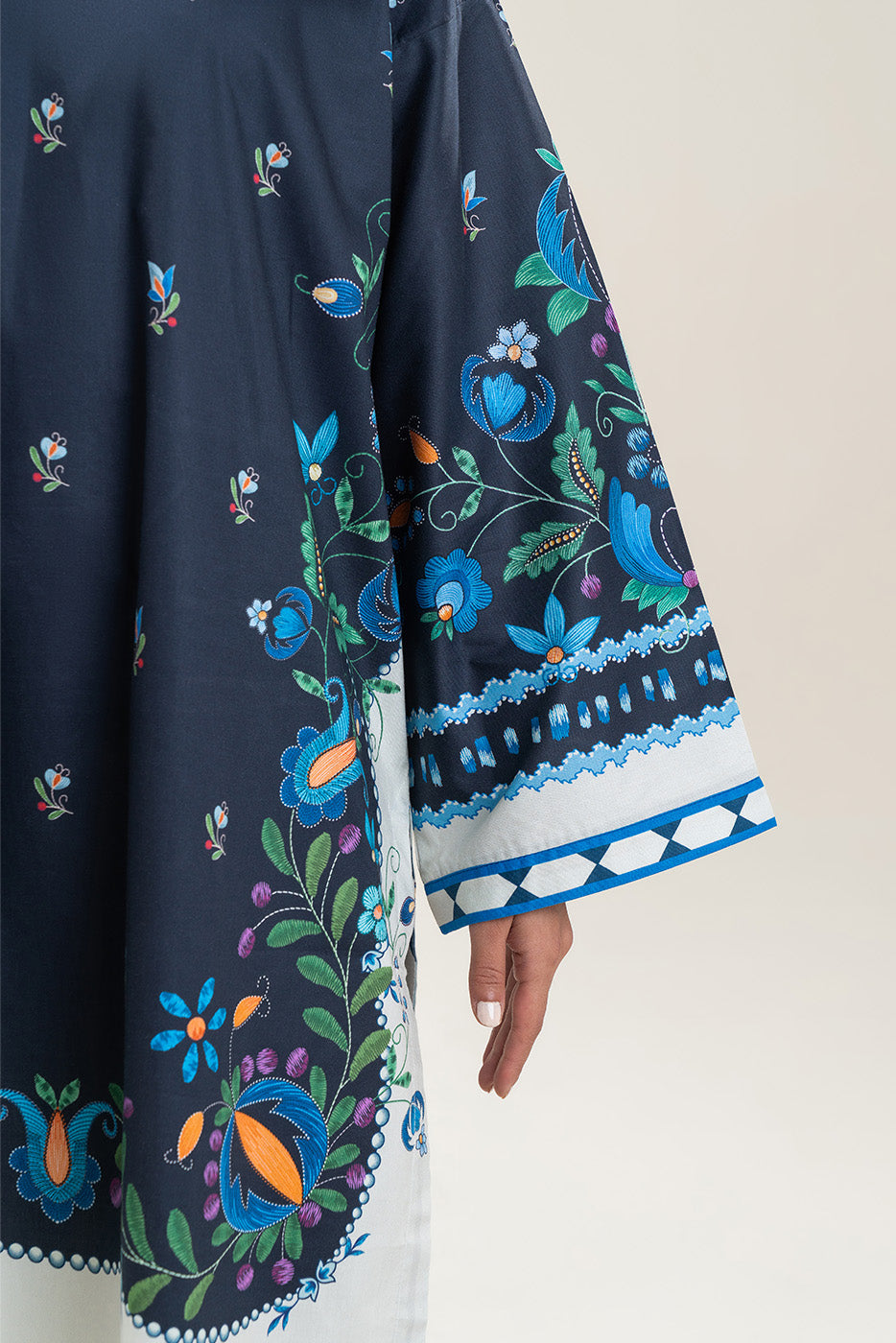 2 PIECE PRINTED COTTON VISCOSE SUIT (PRET)