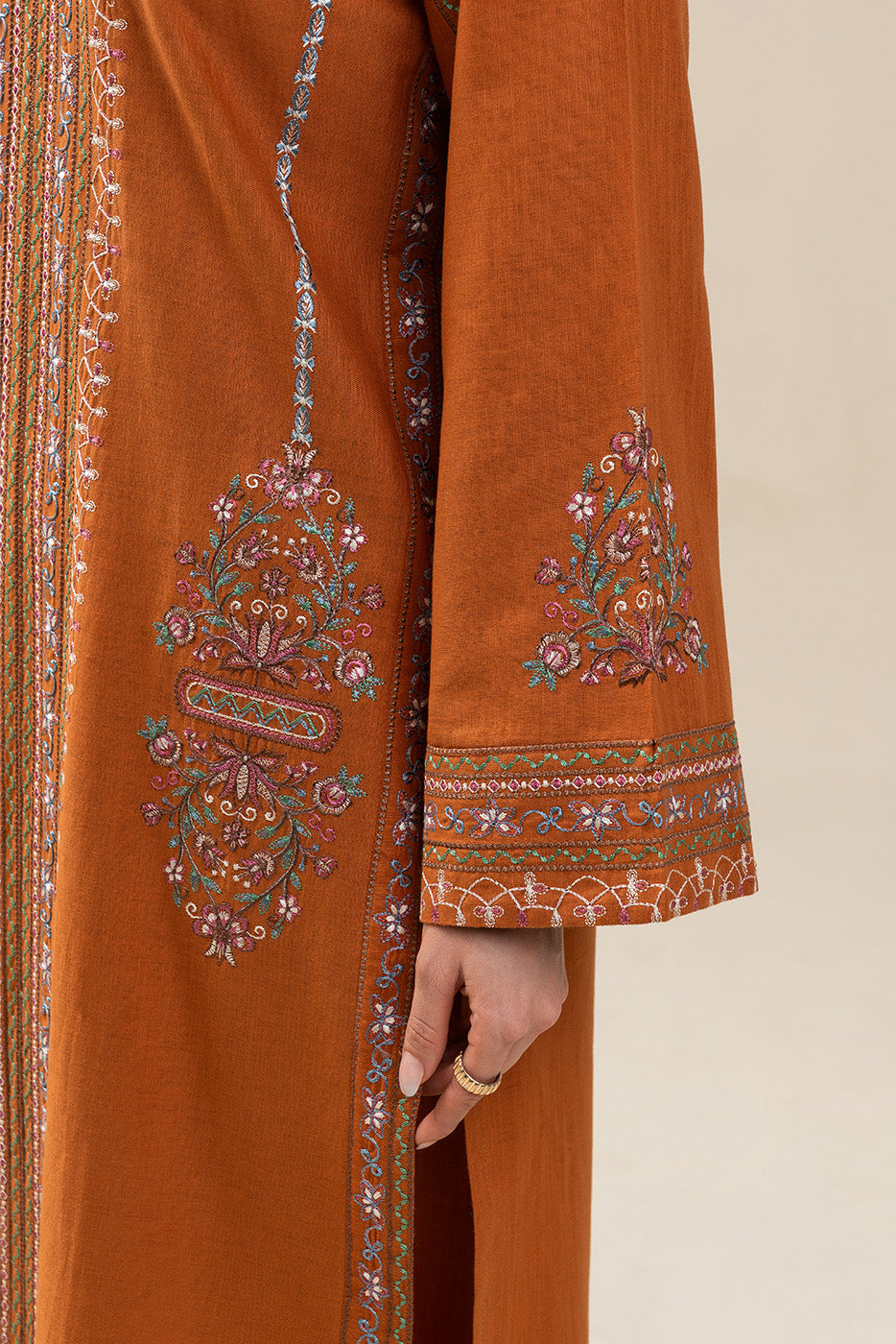 2 PIECE EMBROIDERED SLUB KHADDAR SUIT (PRET)