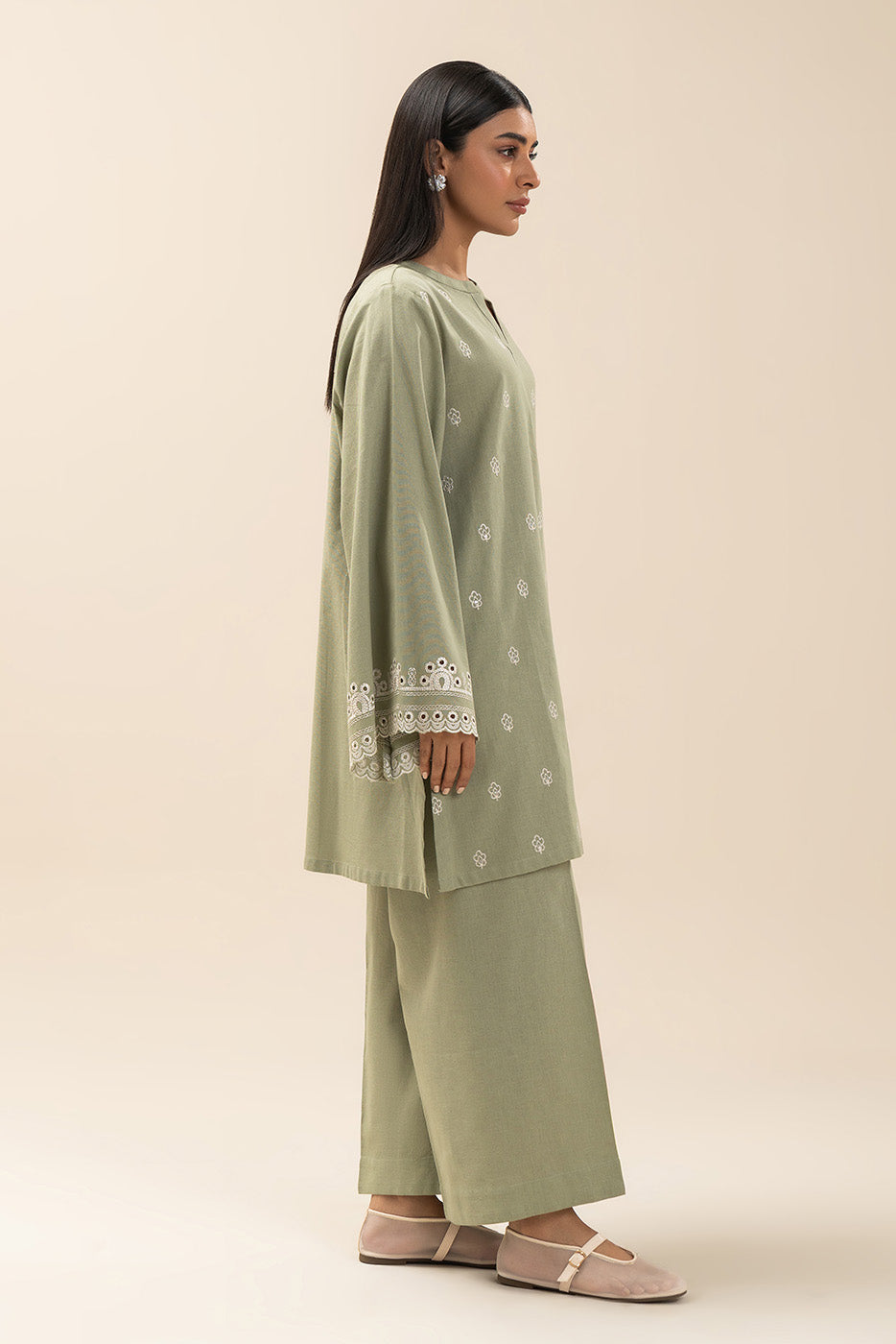 2 PIECE EMBROIDERED COTTON LINEN SUIT (PRET)