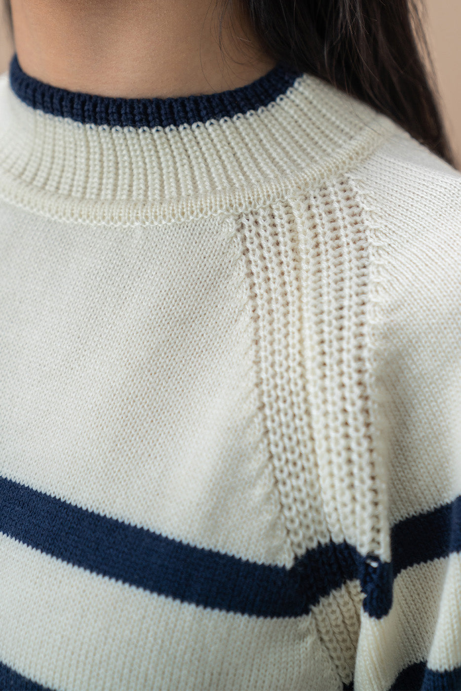 STRIPED MOCK NECK PULLOVER