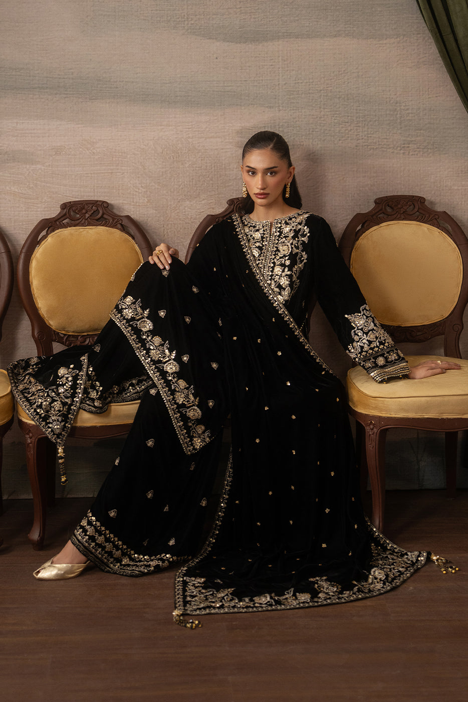 3 PIECE EMBROIDERED VELVET SUIT-MIDNIGHT SOIRÉE ( LUXURY UNSTITCHED )